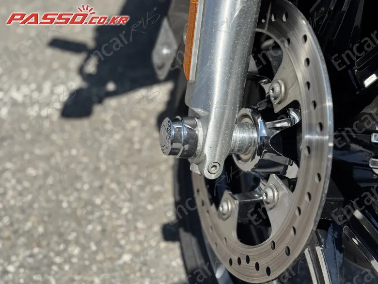 Harley-Davidson Ultra Limited - фото 5