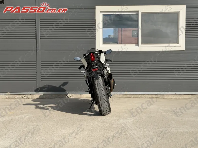 Yamaha Yzf R6 - фото 2