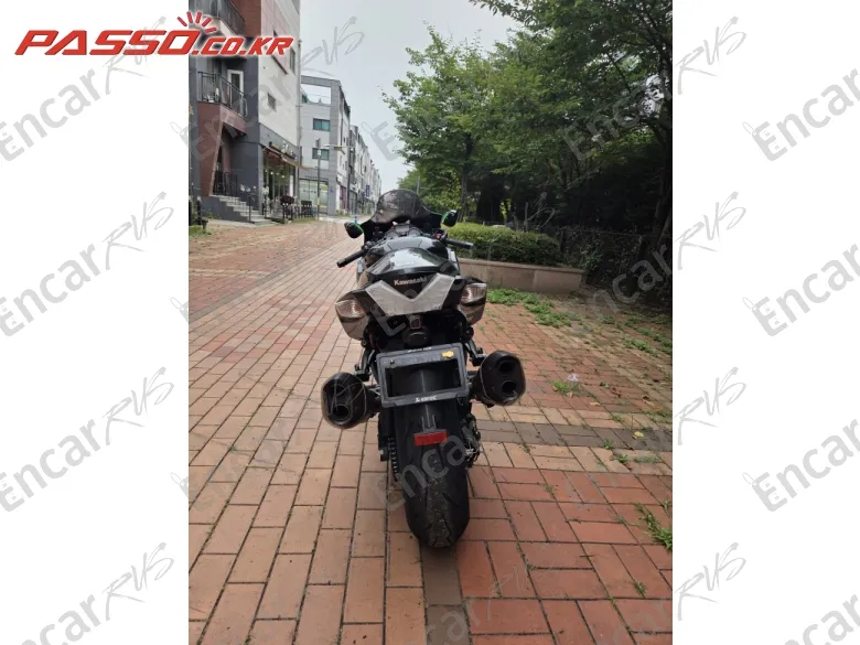 KAWASAKI ZZR 1400 - фото 2