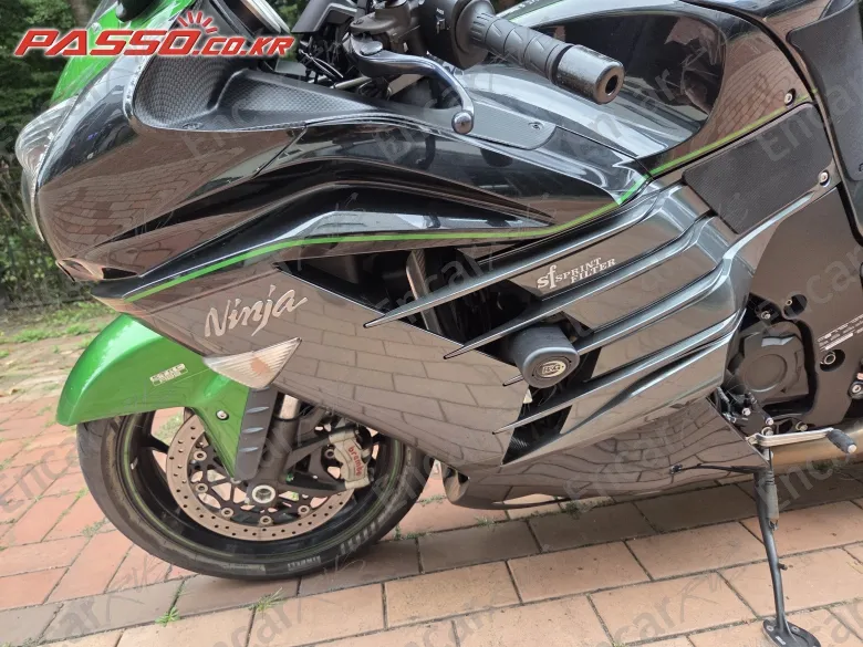 KAWASAKI ZZR 1400 - фото 5