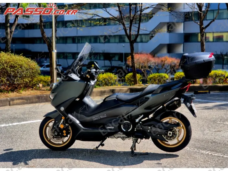 YAMAHA T MAX 560 - фото 1