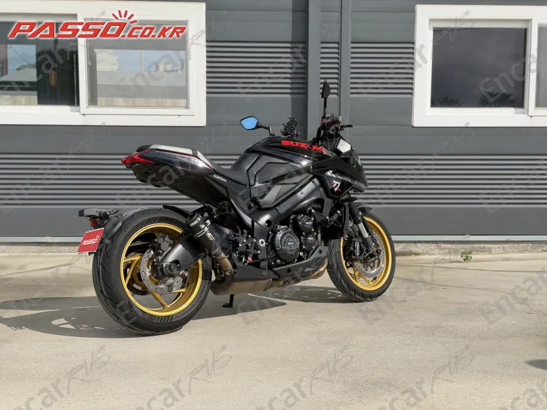 Suzuki Gsx S 1000 - фото 0
