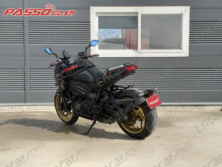Suzuki Gsx S 1000 - фото 1