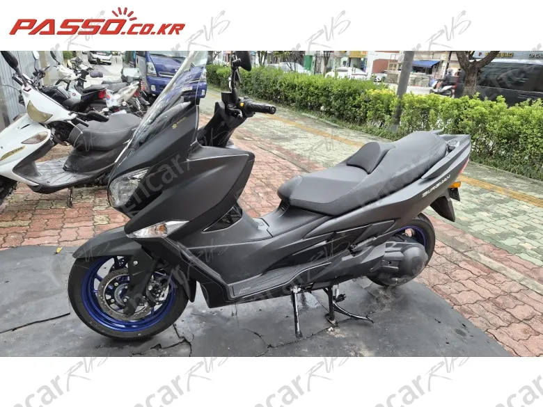 Suzuki Burgman 400 Abs - фото 1