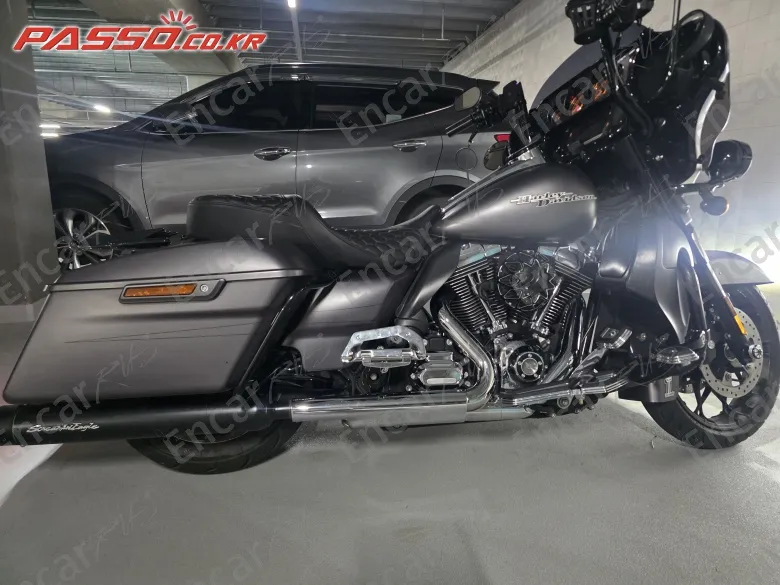 Harley-Davidson Flhx - фото 0
