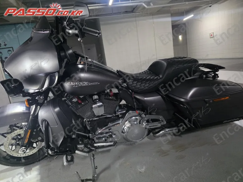 Harley-Davidson Flhx - фото 1
