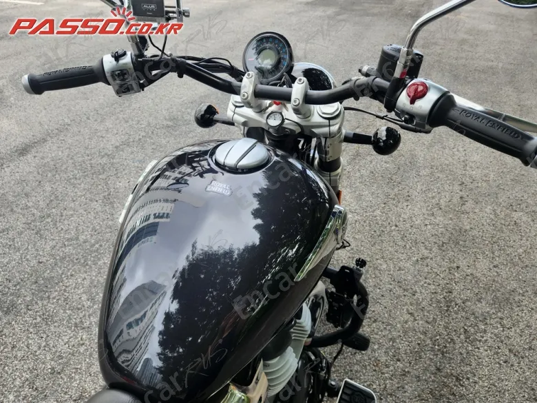 Royal Enfield Super Meteor 650 - фото 3