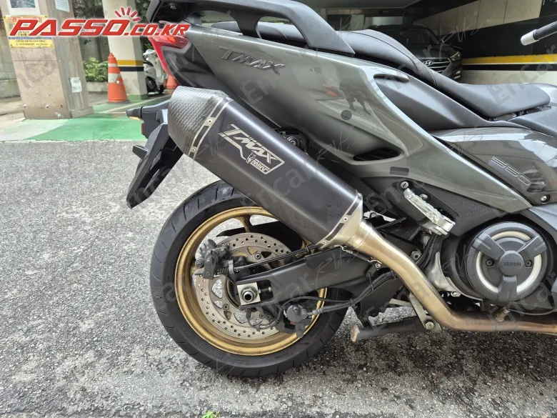 YAMAHA T MAX 560 - фото 6