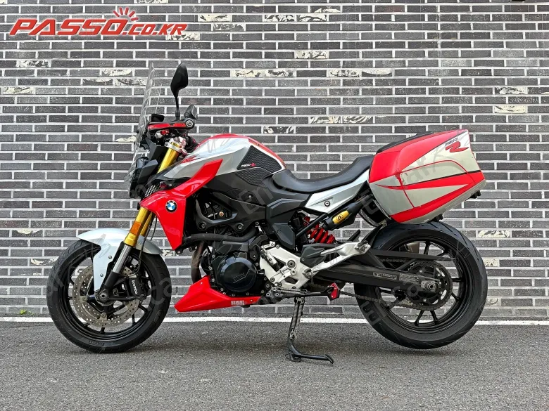 Bmw F 900 R - фото 1