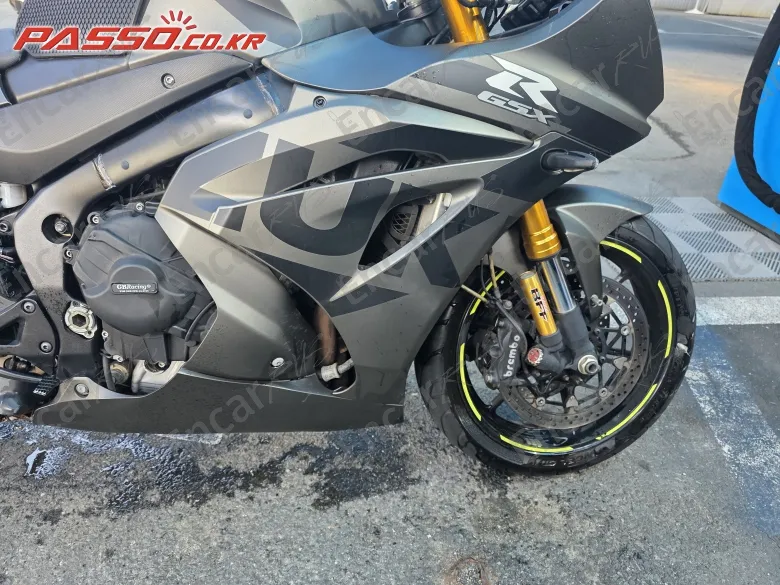 Suzuki Gsx R 1000 R - фото 3