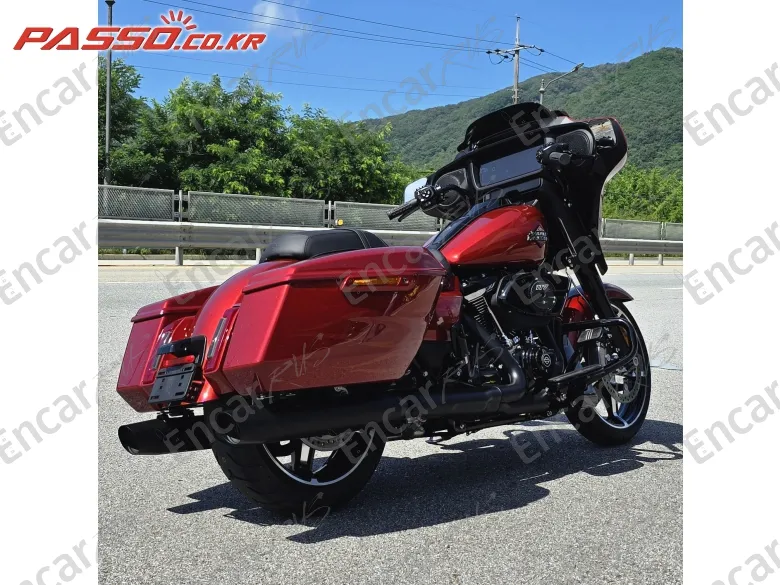 Harley-Davidson Flhx - фото 3
