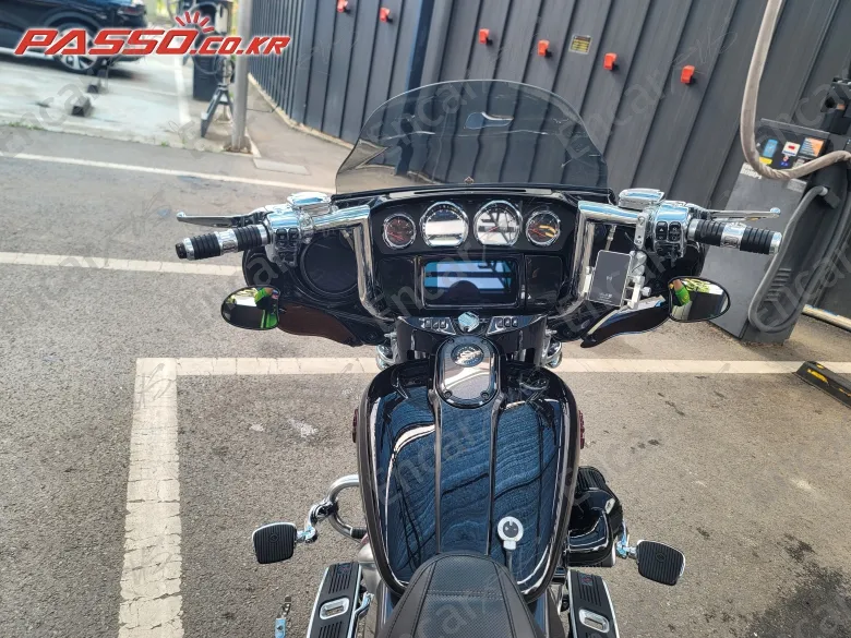 Harley-Davidson Flhxse - фото 3