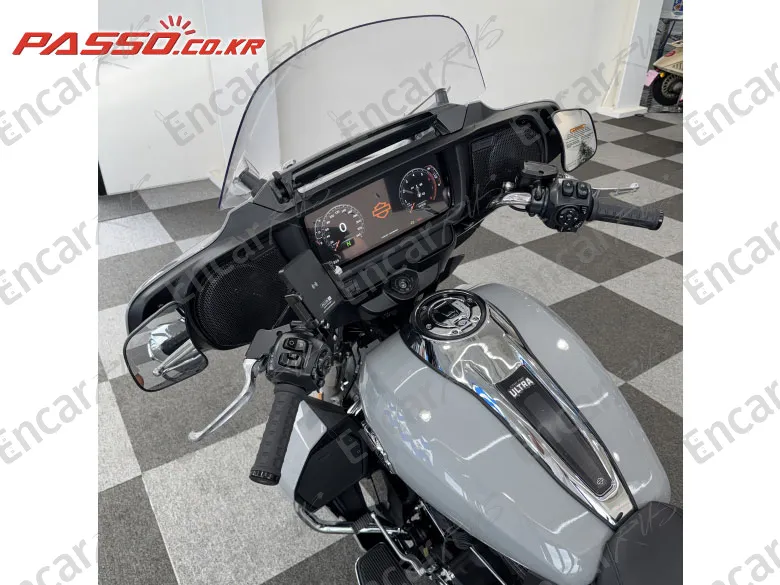 Harley-Davidson Street Glide Ultra - фото 3