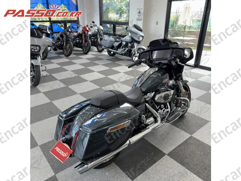 Harley-Davidson Flhx - фото 2