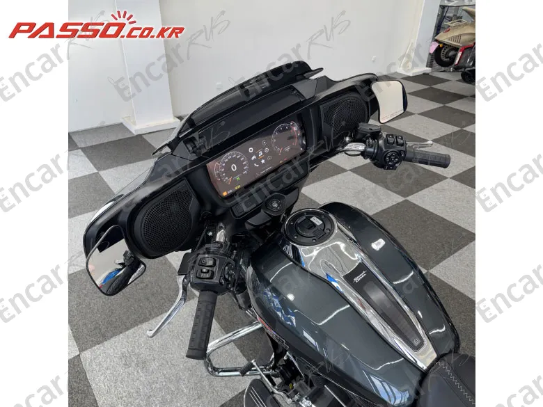 Harley-Davidson Flhx - фото 3