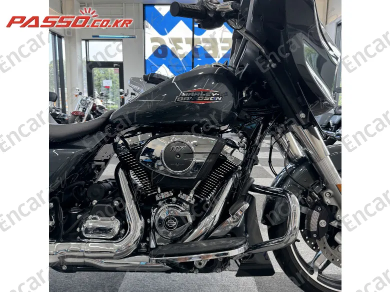 Harley-Davidson Flhx - фото 4
