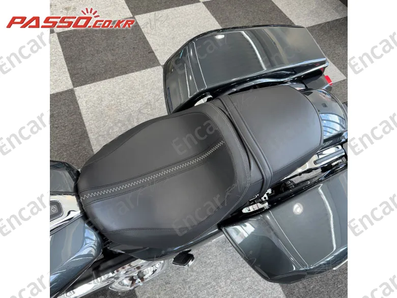 Harley-Davidson Flhx - фото 6