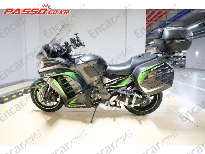 KAWASAKI GTR 1400 - фото 1