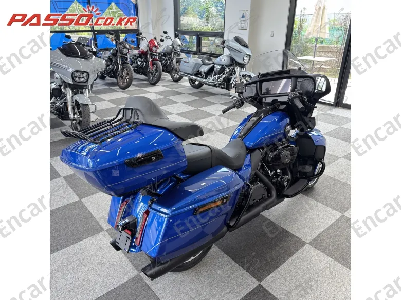 Harley-Davidson Street Glide Ultra - фото 2