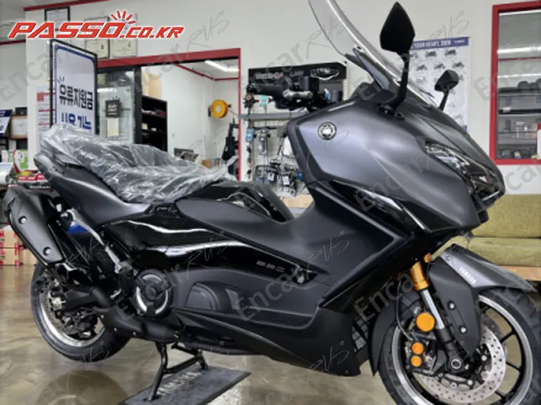 YAMAHA T MAX 560 - фото 0