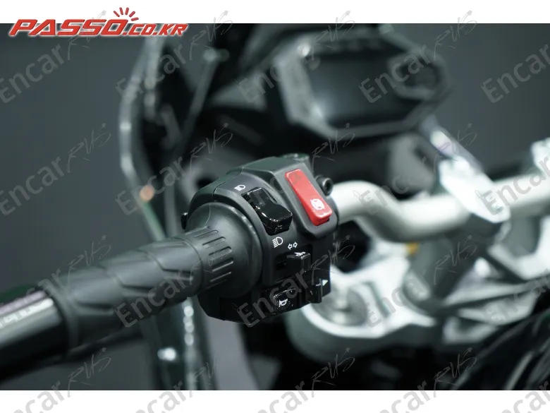 KAWASAKI KLE 500 - фото 3