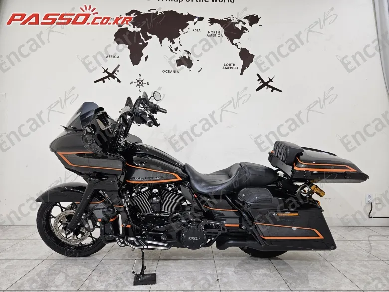 HARLEY-DAVIDSON ROAD GLIDE SPECIAL - фото 1