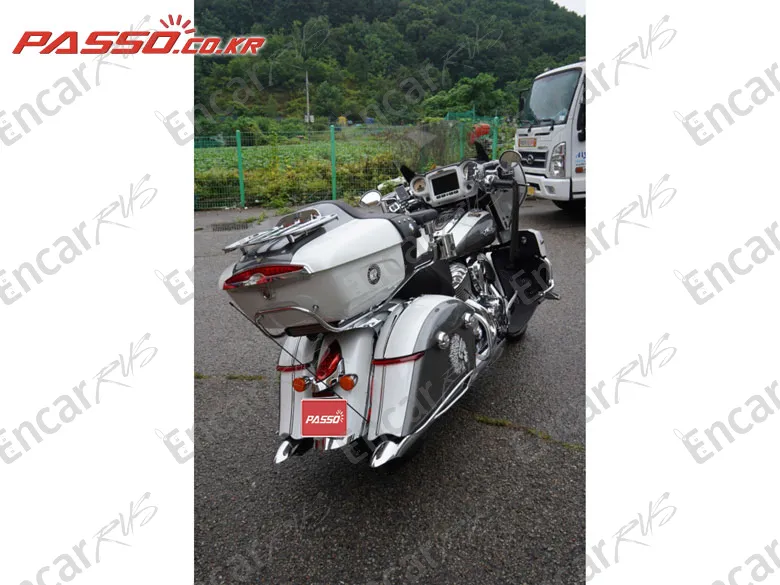 Indian Chief Roadmaster - фото 2