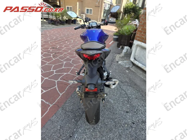 YAMAHA MT 03 - фото 2