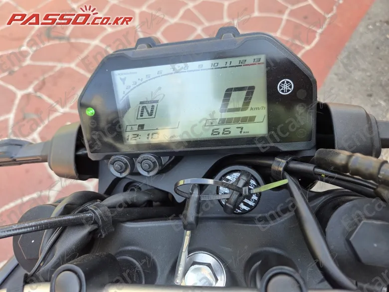 YAMAHA MT 03 - фото 3