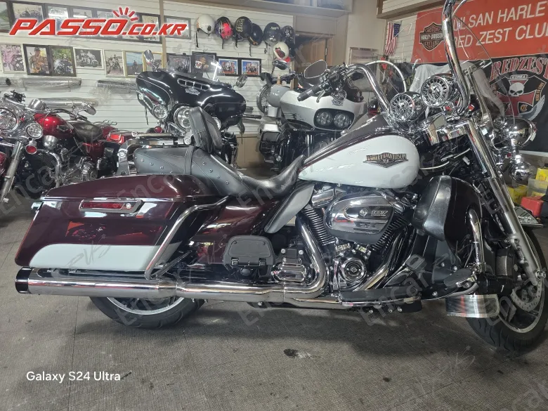 Harley-Davidson Flhr - фото 0