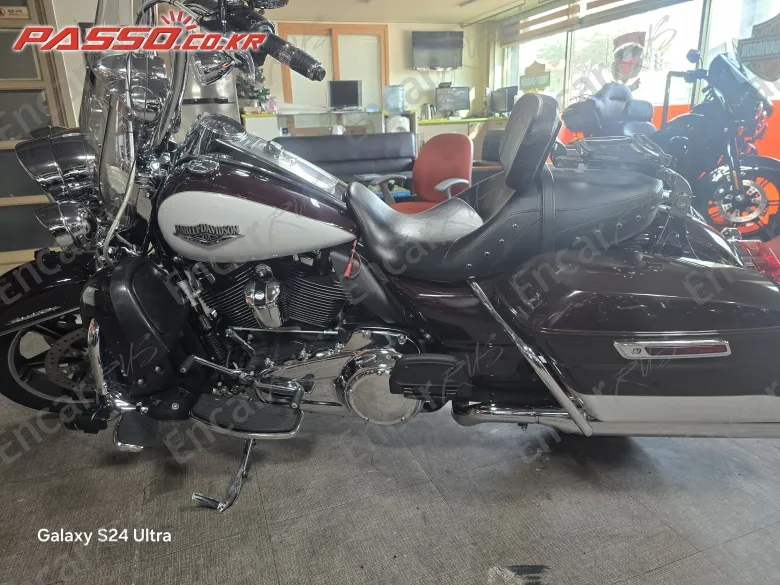 Harley-Davidson Flhr - фото 1