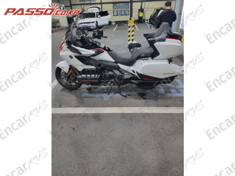 HONDA GOLDWING TOUR DCT AIRBAG - фото 1