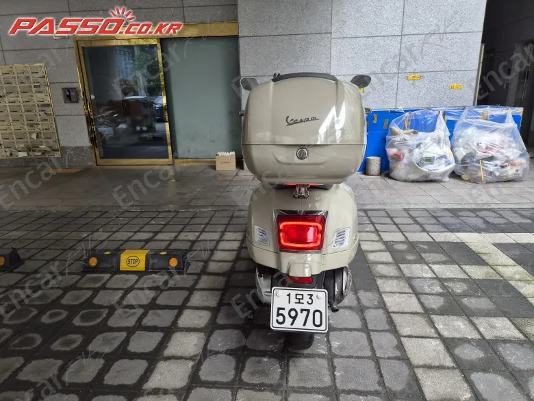 Vespa Gts 300 Classic - фото 2