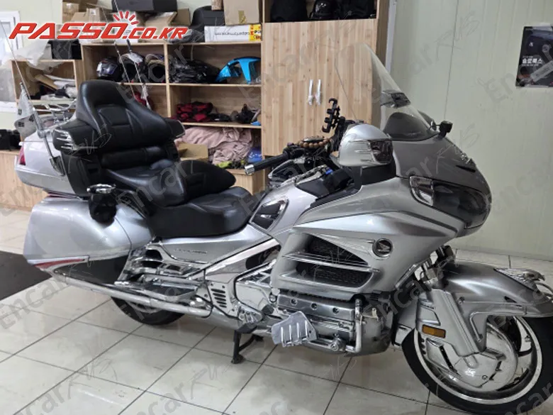 Honda Goldwing 1800 - фото 0