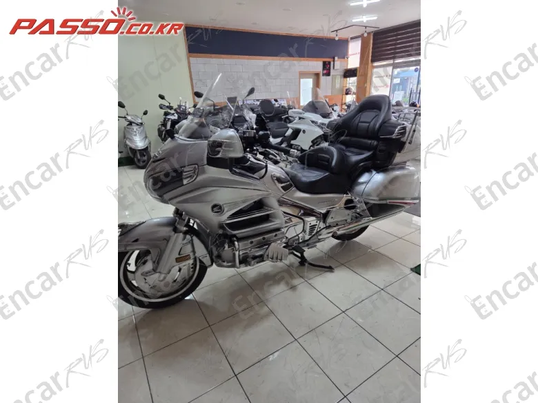 Honda Goldwing 1800 - фото 1