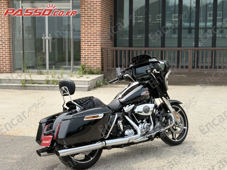 Harley-Davidson Flhx - фото 6