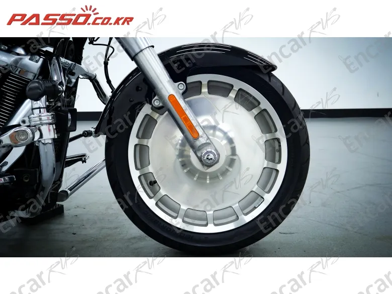 Harley-Davidson Fat Boy 107 - фото 5