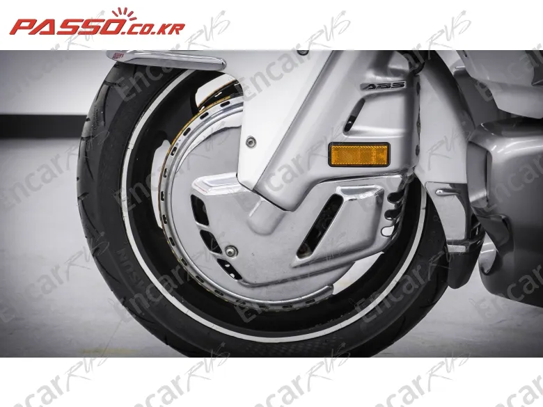 Honda Goldwing 1800 - фото 5