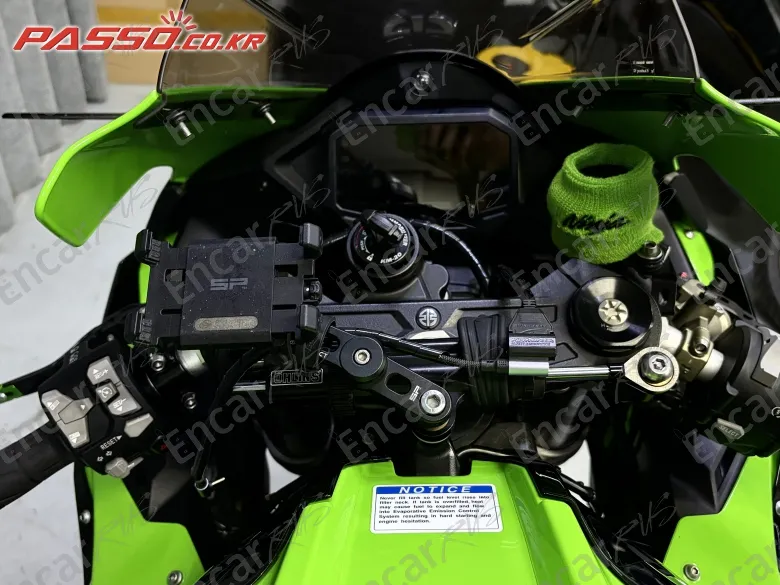 Kawasaki Zx 10 R Abs - фото 4