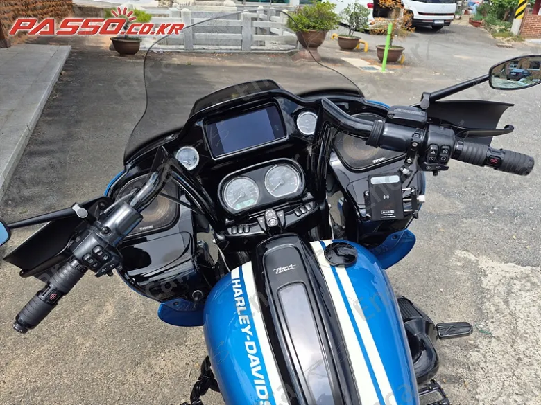 Harley-Davidson Road Glide St - фото 3