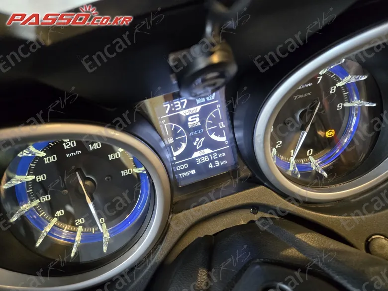 Yamaha T Max Dx - фото 4