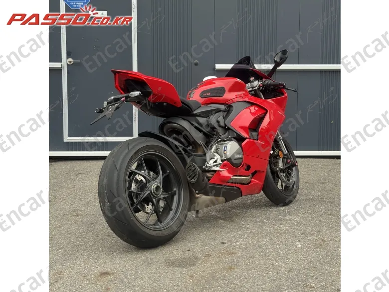 Ducati Panigale V2 - фото 2