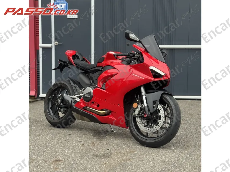 Ducati Panigale V2 - фото 3