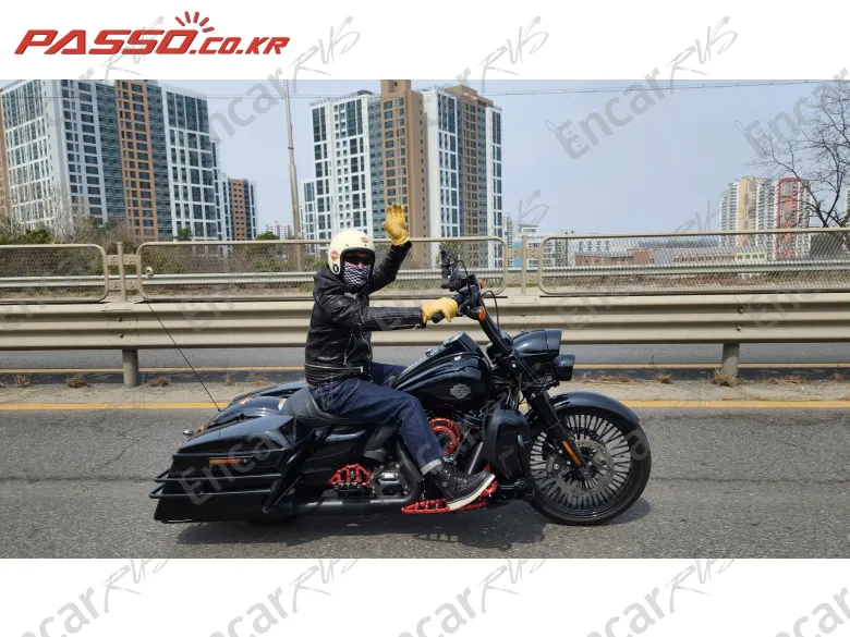 Harley-Davidson Road King Special - фото 1