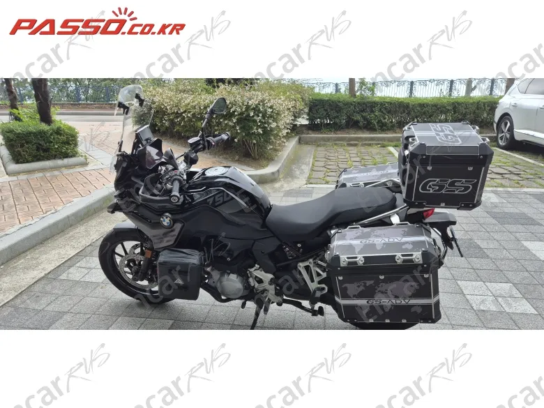 BMW F 750 GS - фото 1