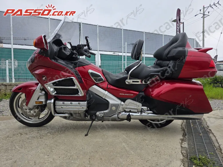 Honda Goldwing 1800 - фото 1