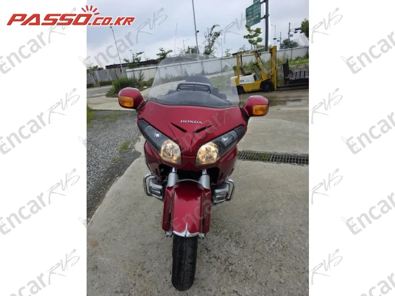 Honda Goldwing 1800 - фото 2