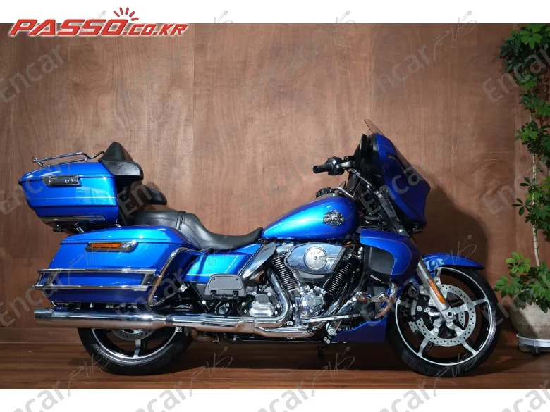 HARLEY-DAVIDSON STREET GLIDE ULTRA - фото 0
