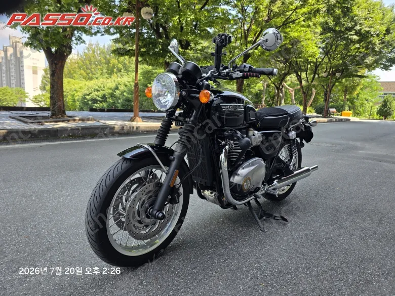 Triumph Bonneville T120 - фото 5