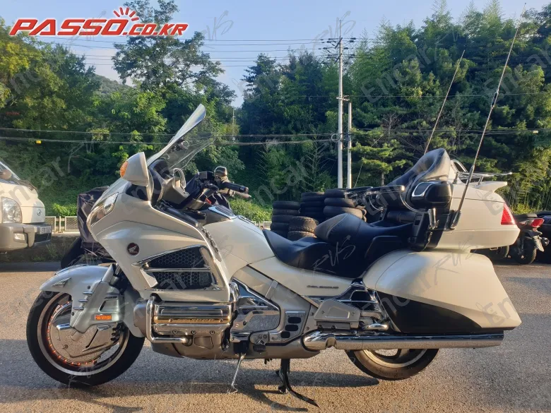 Honda Goldwing 1800 - фото 1